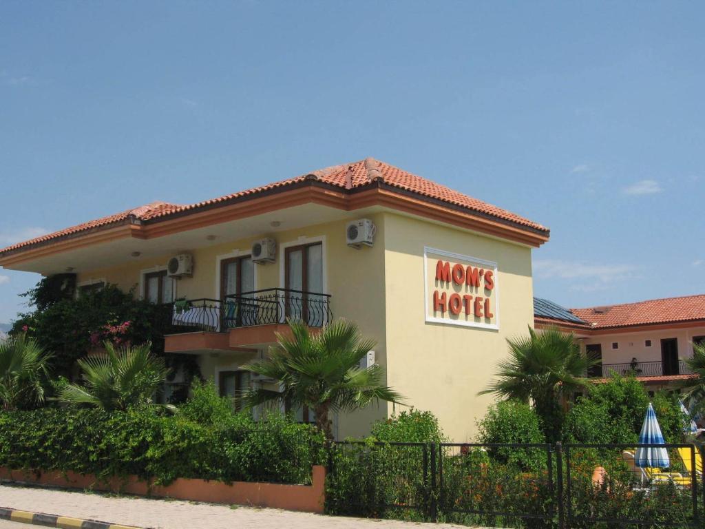 Mg Moms Hotel 케메르 외부 사진